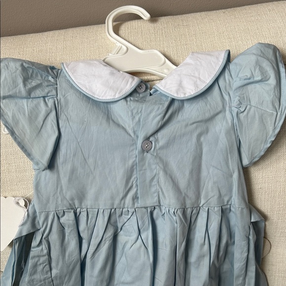 Little English Light Blue Smocked Dress with White Collar - Picture 4 of 4
